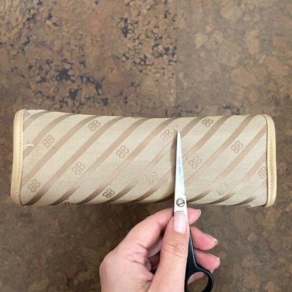 Vintage Balenciaga Paris Monogram Clutch 🇫🇷 - Picture 6 of 8